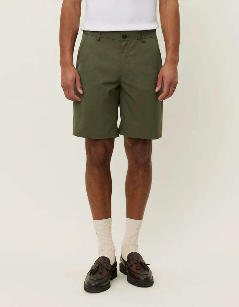 Como Solid Shorts